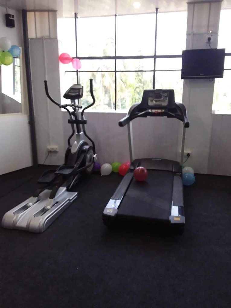 Weight loss training at XTREAM FITNESS STUDIO